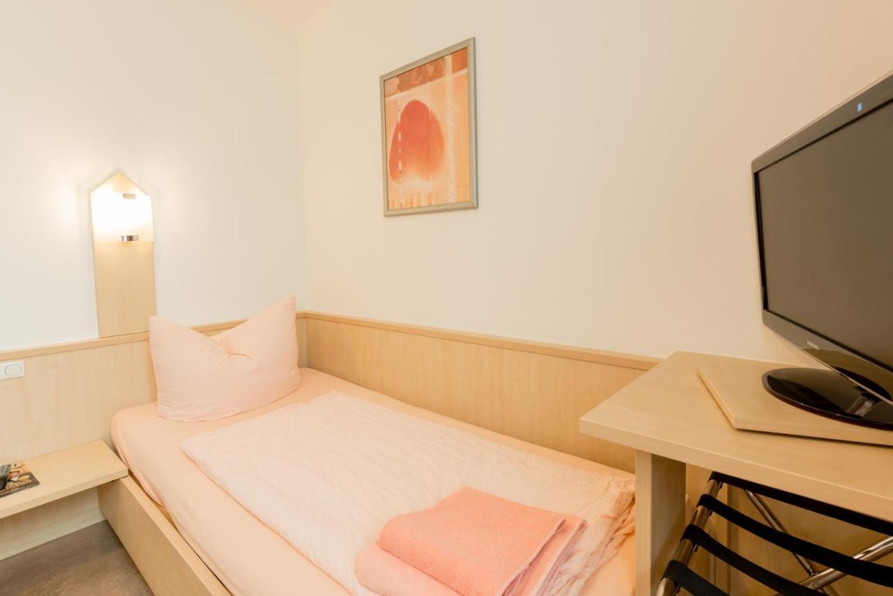 Hotel Restaurant Fallerhof Bad Krozingen Esterno foto